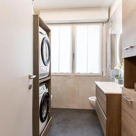 Newly Apt, Free Big Garage, Self Check-in & Access * كومو