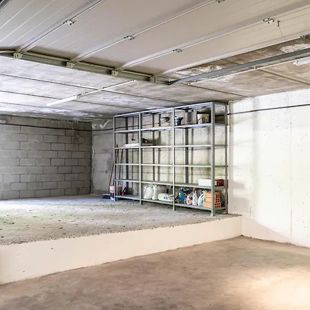 Newly Apt, Free Big Garage, Self Check-in & Access شقة كومو