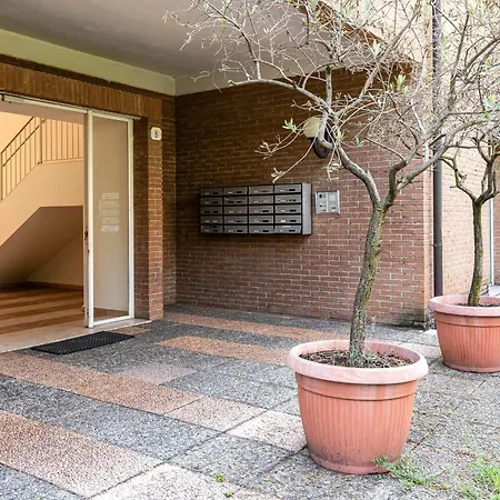 Newly Apt, Free Big Garage, Self Check-in & Access 아파트 *